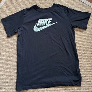 Nike Dri-FIT Black Short Sleeve T-Shirt Youth Large